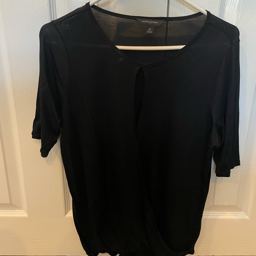 Banana Republic keyhole shirt